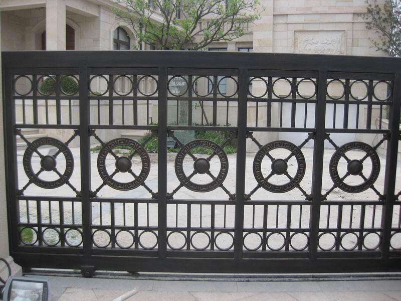 鐵藝護(hù)欄,鐵藝護(hù)欄價(jià)格多少錢一米,鐵藝護(hù)欄廠家聯(lián)系方式 鐵藝護(hù)欄,鐵藝護(hù)欄價(jià)格多少錢一米,鐵藝護(hù)欄廠家聯(lián)系方式