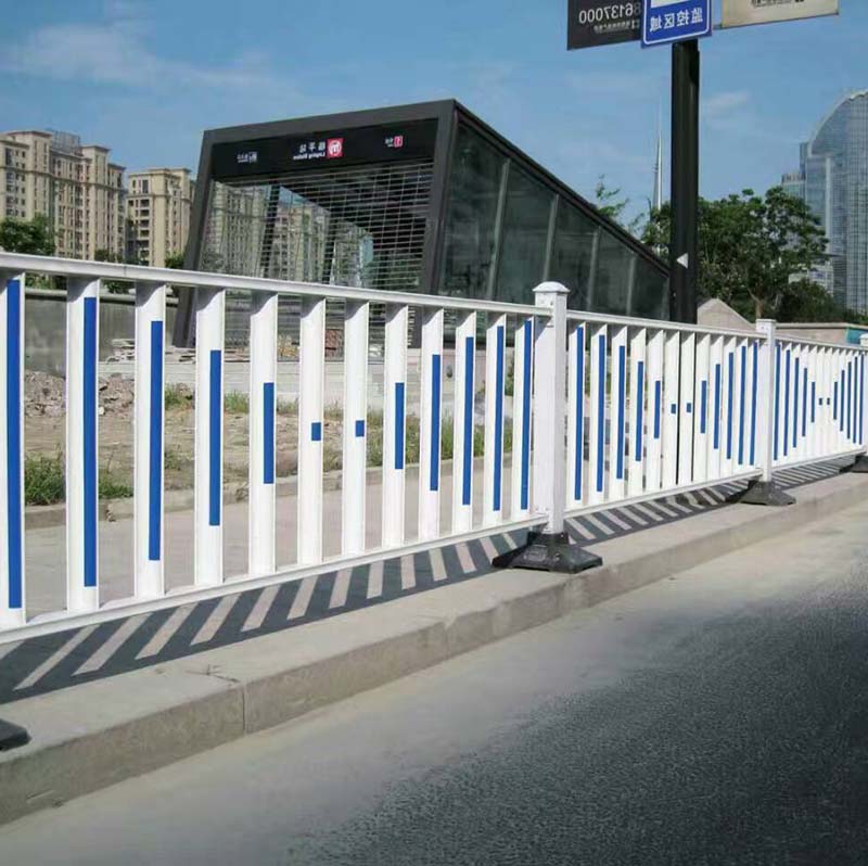 市政護(hù)欄廠家聯(lián)系方式 市政護(hù)欄廠家聯(lián)系方式